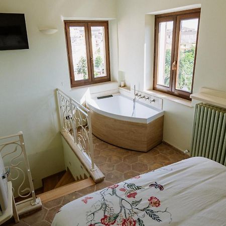Bed and Breakfast La Casa Delle Api Offida Exterior foto